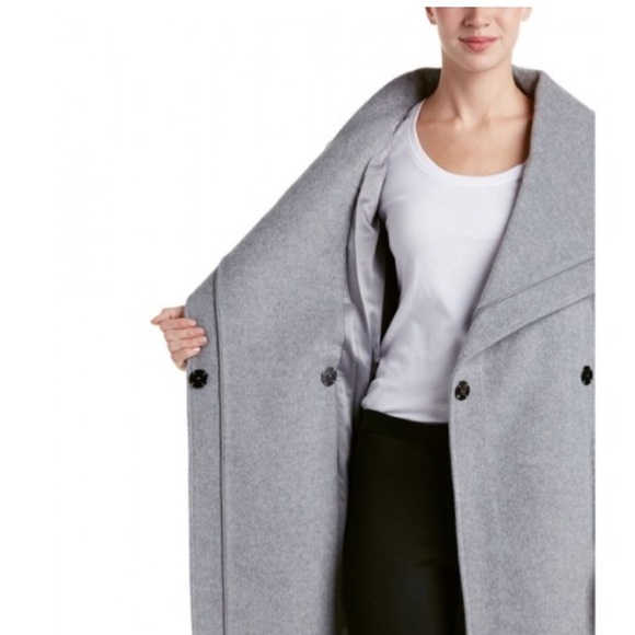 Authentic Badgley Mischka wool cashmere blend coat - Picture 4 of 5